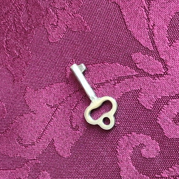 Krakow Wawel Wooden Polish Box with Lock and Key - Picture 14 of 14